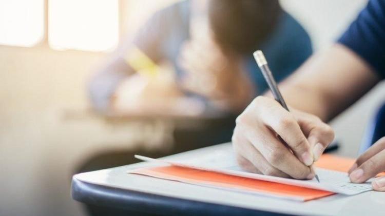 Sağlığımız için sınavlar iptal olsun