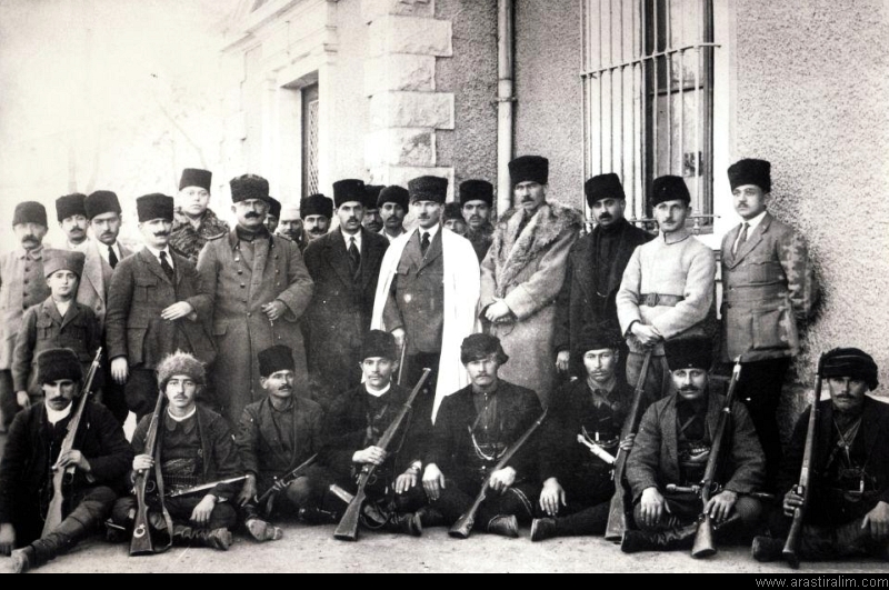 ÇERKES ETHEM'E İADE-İ İTİBAR