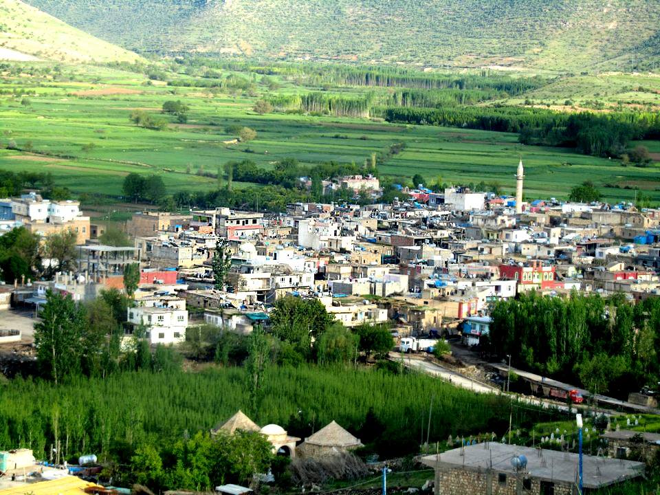 #Başkavak  Mardin Savur Başkavak Köyünde #OturmaParkıİstiyoruz
