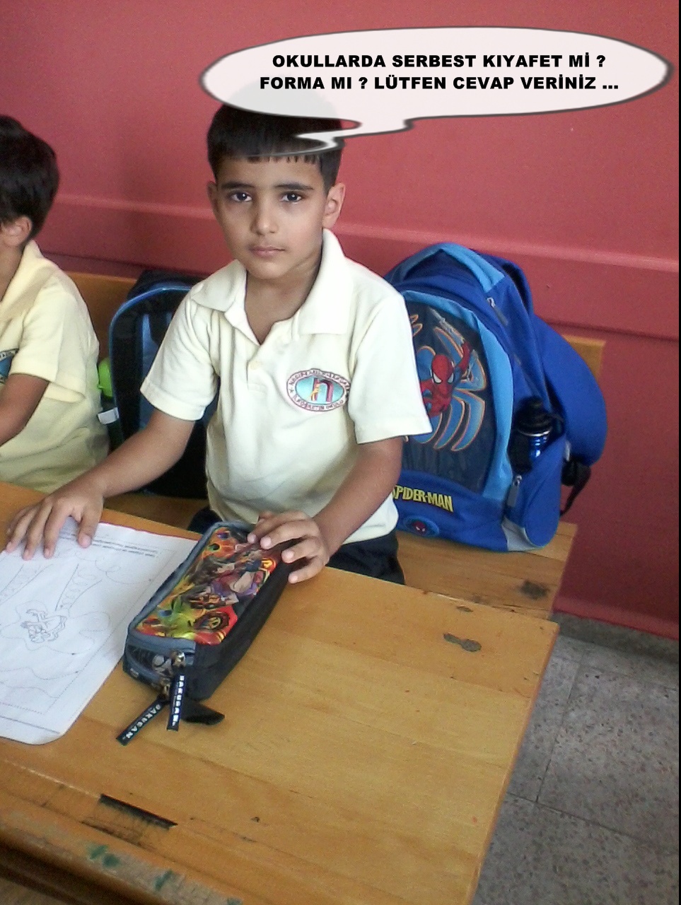 OKULLARDA SERBEST KIYAFET İSTEMİYORUZ...
