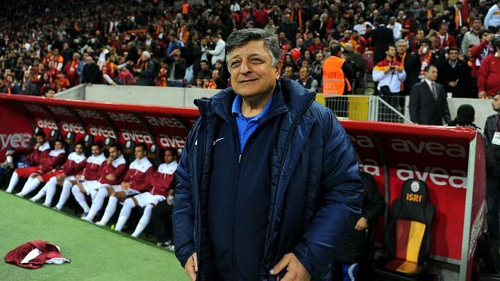 Yılmaz Vural Fenerbahçe'ye Teknik Direktör olsun.
