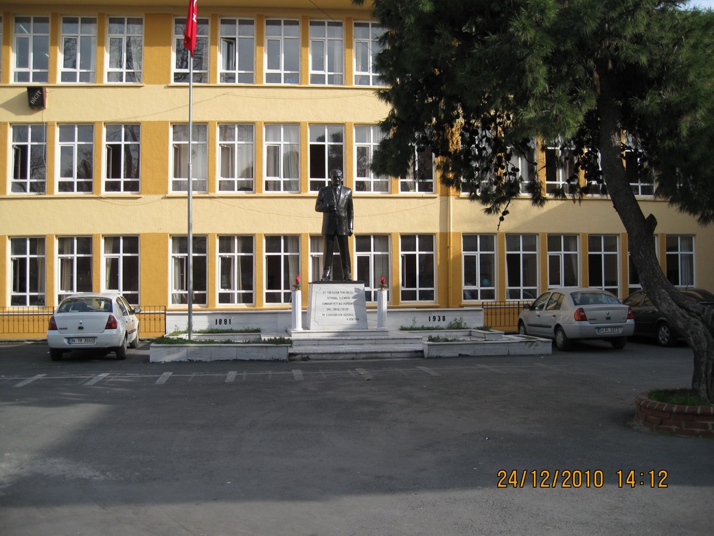 FATİH KIZ LİSESİ İMAM HATİP OLMASIN!