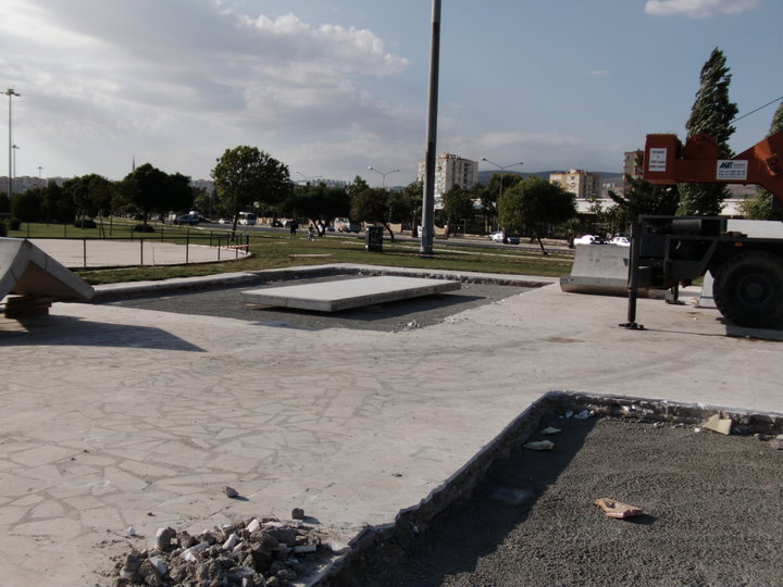 Buca Hasan ağa bahçesindeki skate park'ın değiştirilmesi istiyoruz.
