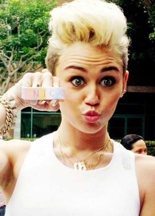 Miley Cyrus Türkiye'ye Gelsin !!