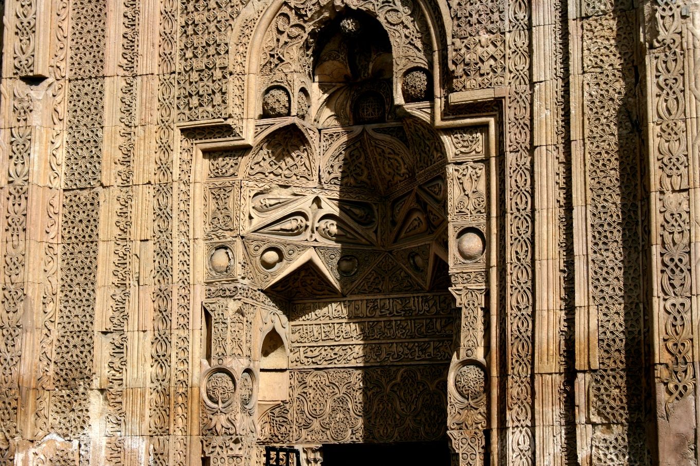 Sanat Tarihinin Önü Açılsın