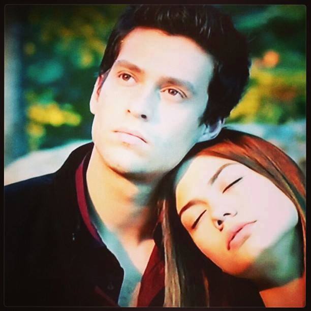 Demet Özdemir & Ekin Koç Sevgili Olsun!