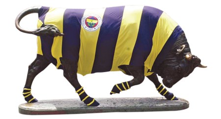 Fenerbahçe SK'nın Maskotu Boğa Olmalı.