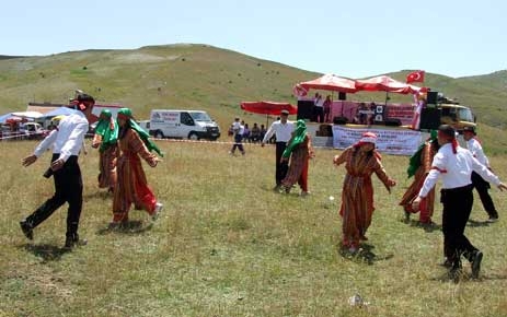 Maksutlu Köyümüze Şenlik Yapılsın Artık Dıyorsan İmzanı At...