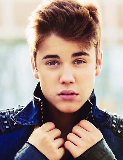 JUSTİN BİEBER TEKRAR TÜRKİYE'YE GELSİN