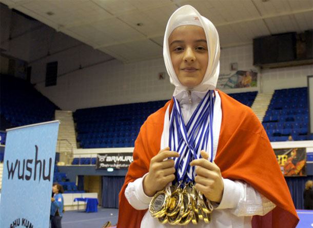 Zeynep Akyüz\\\'e Huzur