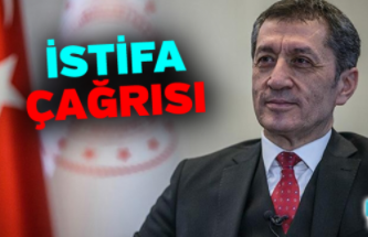Ziya selçuk istifa