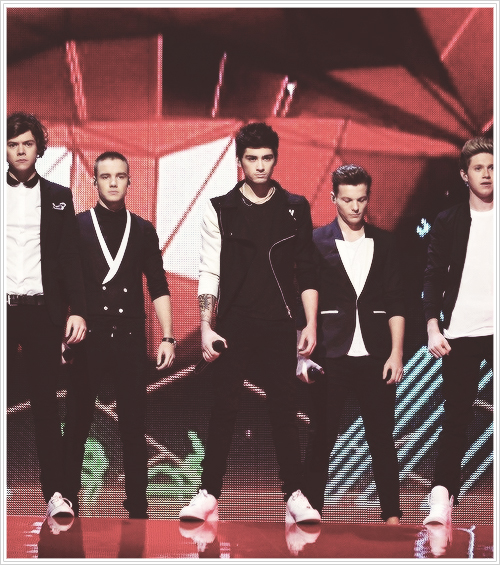 ONE DIRECTION TÜRKİYE'YE GELSİN
