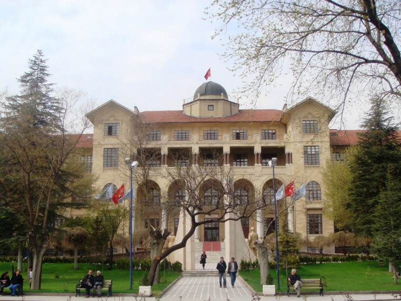 Gazi Turizm Merkez Kampüse Taşınsın